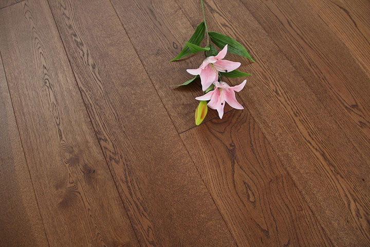 Engineered Walnut Stained Brushed Uv Oiled Oak Click Wood Flooring 15mm X 189mm - Image 2