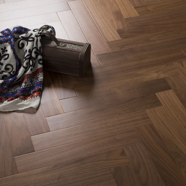 Herringbone Engineered Walnut UV Oiled Wood Flooring 14mm X 125mm - Image 3