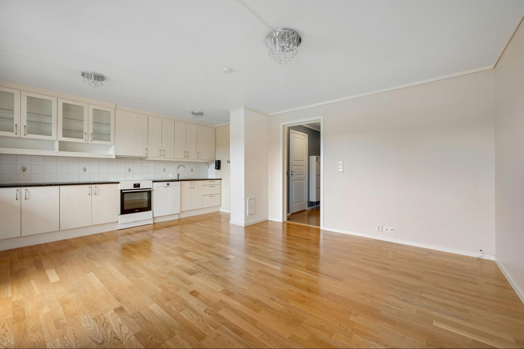 Where to Buy Engineered Wood Flooring: Top Options & Brands