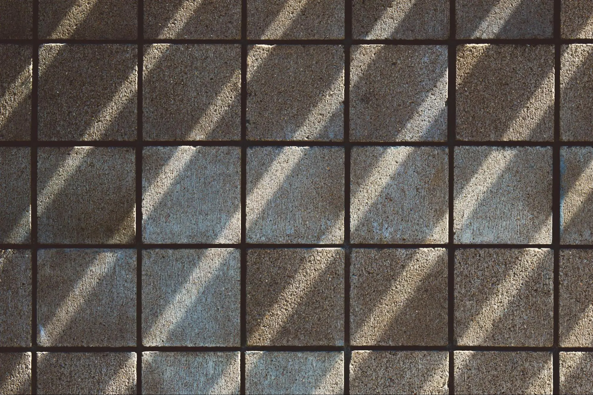 What Are Vinyl Floor Tiles? Learn Before You Buy!